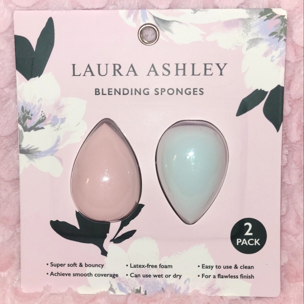 Laura Ashley 2-pack blending sponges.